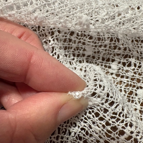 NWT Vince Camuto coverup - white with sequins - one size - Picture 6 of 6